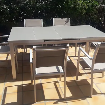 grande terrasse vue directe sur mer et sur le Palais Appartement *